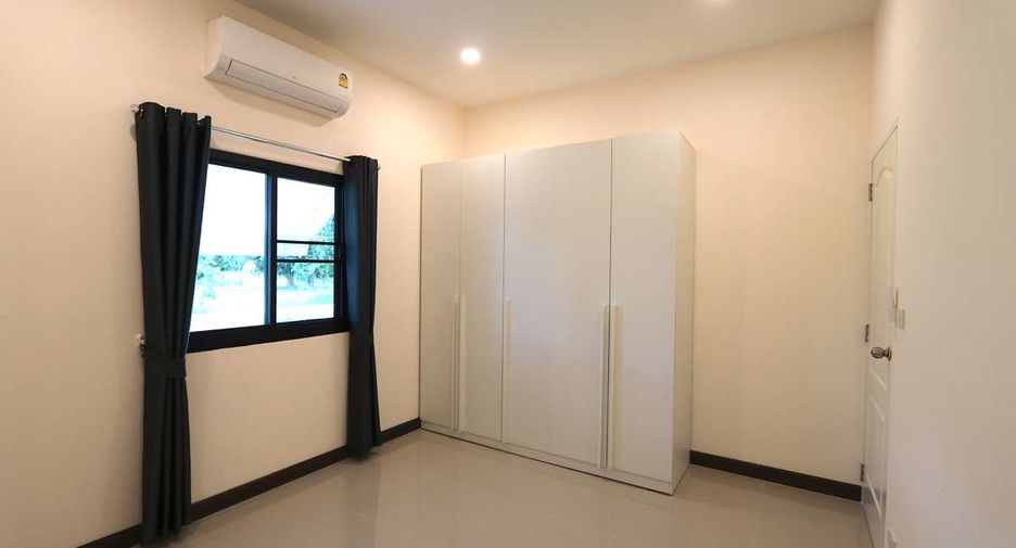 For rent 3 bedrooms house in San Sai, Chiang Mai