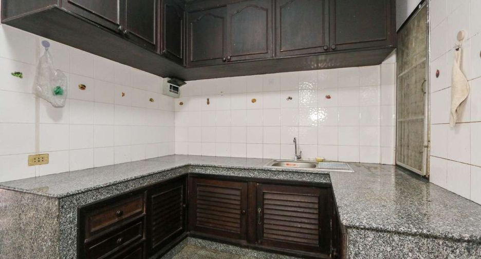 For rent 4 bedrooms house in San Sai, Chiang Mai