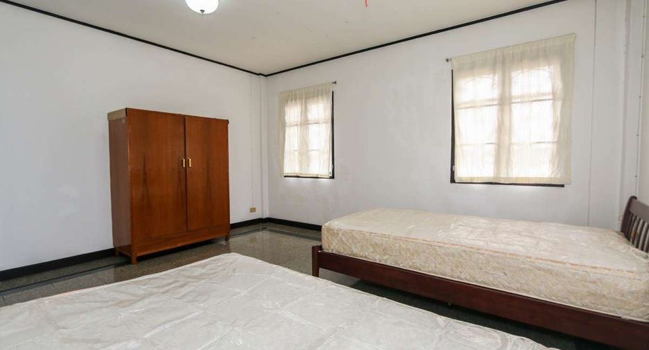 For rent 4 bedrooms house in San Sai, Chiang Mai
