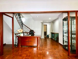 For rent 4 bedrooms house in Mueang Chiang Mai, Chiang Mai