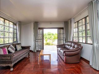 For rent 4 bedrooms house in Mueang Chiang Mai, Chiang Mai