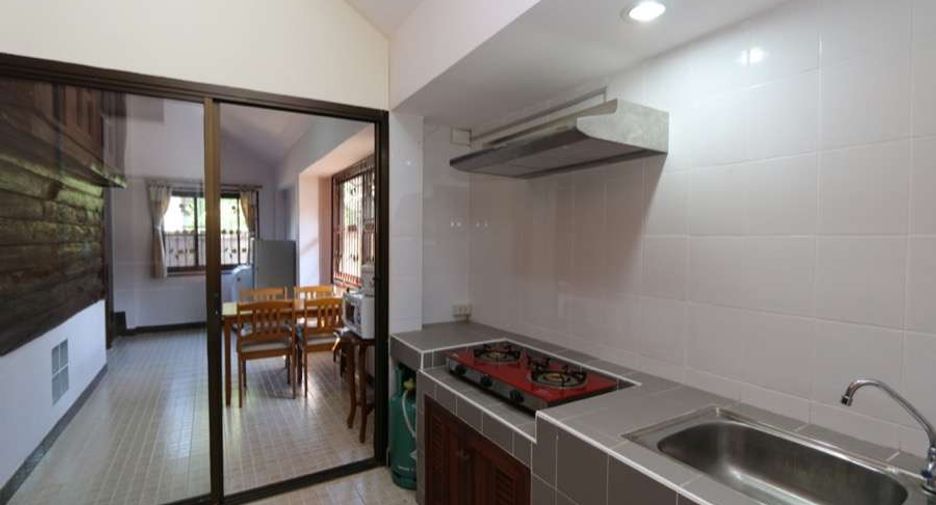 À louer 3 chambres maison à Mueang Chiang Mai, Chiang Mai