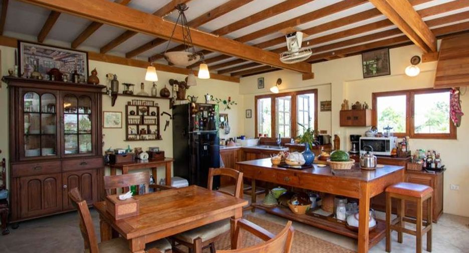 For sale 4 bedrooms house in Mae Rim, Chiang Mai