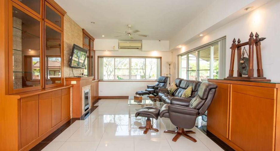 À vendre 4 chambres maison à Mae On, Chiang Mai