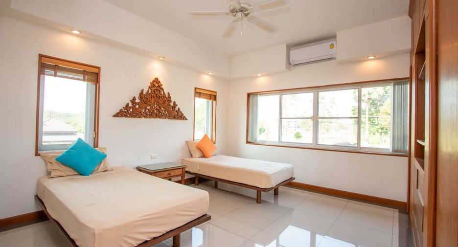 À vendre 4 chambres maison à Mae On, Chiang Mai