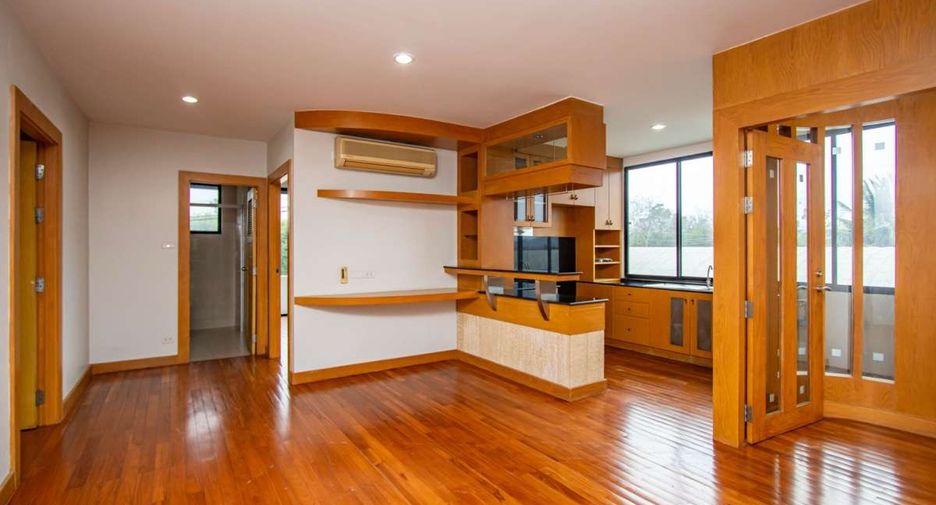 For rent 14 ベッドルーム retail Space in Mueang Chiang Mai, Chiang Mai