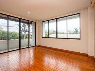 For rent 14 ベッドルーム retail Space in Mueang Chiang Mai, Chiang Mai