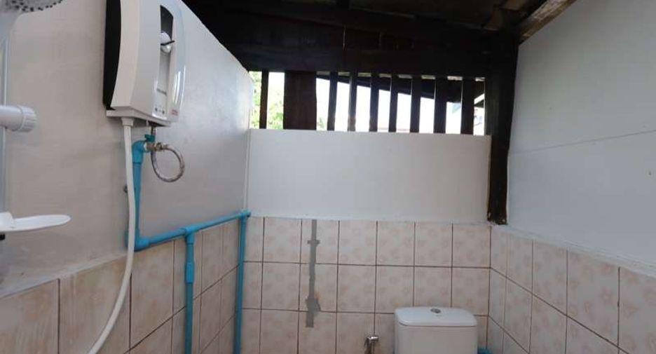 For rent 4 bedrooms house in Mueang Chiang Mai, Chiang Mai