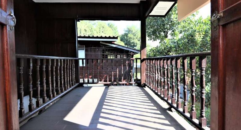 For rent 4 bedrooms house in Mueang Chiang Mai, Chiang Mai
