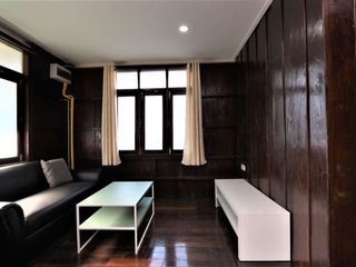For rent 4 bedrooms house in Mueang Chiang Mai, Chiang Mai