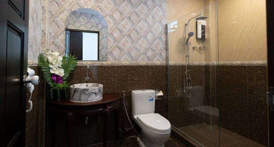 For rent 4 bedrooms house in Mueang Chiang Mai, Chiang Mai