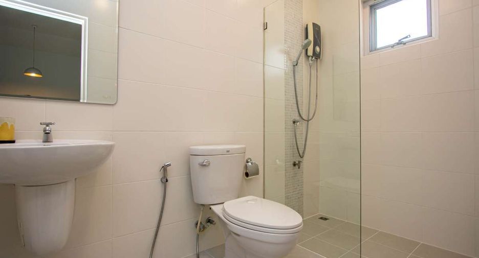 For rent 3 bedrooms house in San Kamphaeng, Chiang Mai