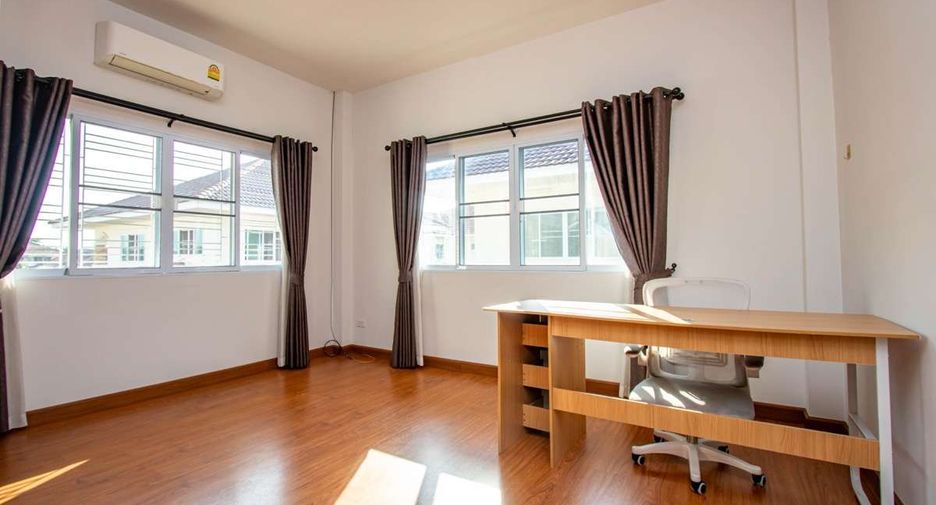 Haus zur Miete mit 4 Zimmer in San Kamphaeng, Chiang Mai