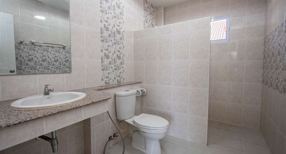 Haus zur Miete mit 4 Zimmer in San Kamphaeng, Chiang Mai