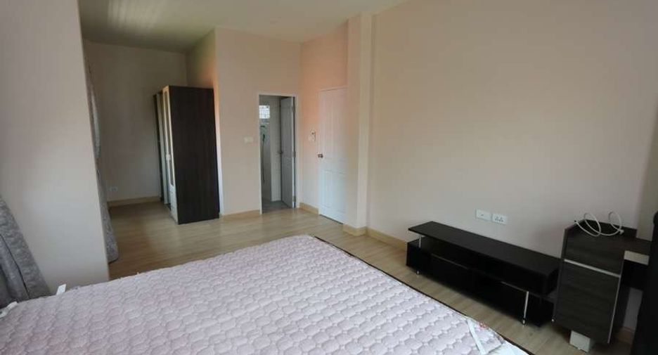 For rent 3 bedrooms house in Hang Dong, Chiang Mai