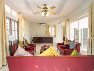 For rent 4 bedrooms house in Mueang Chiang Mai, Chiang Mai