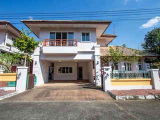 For rent 4 bedrooms house in Mueang Chiang Mai, Chiang Mai
