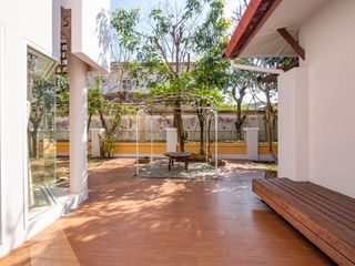 For rent 4 bedrooms house in Mueang Chiang Mai, Chiang Mai