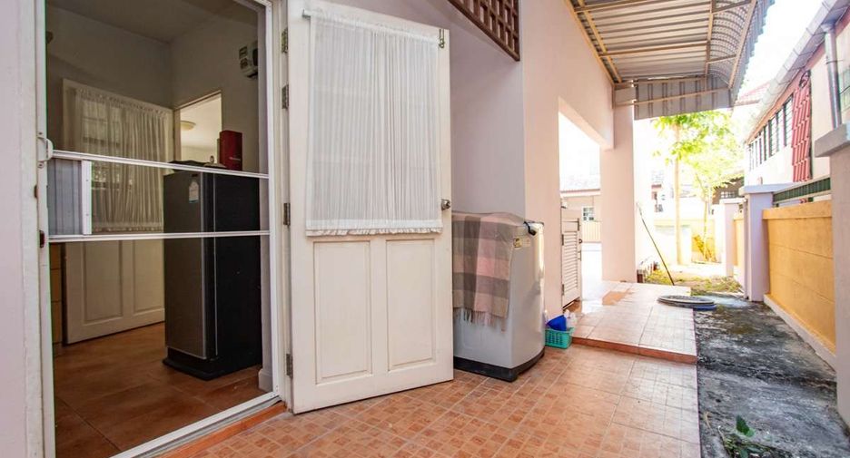 For rent 4 bedrooms house in Mueang Chiang Mai, Chiang Mai