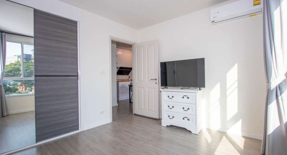 Condo en alquiler de 2 habitaciones en Mueang Chiang Mai, Chiang Mai