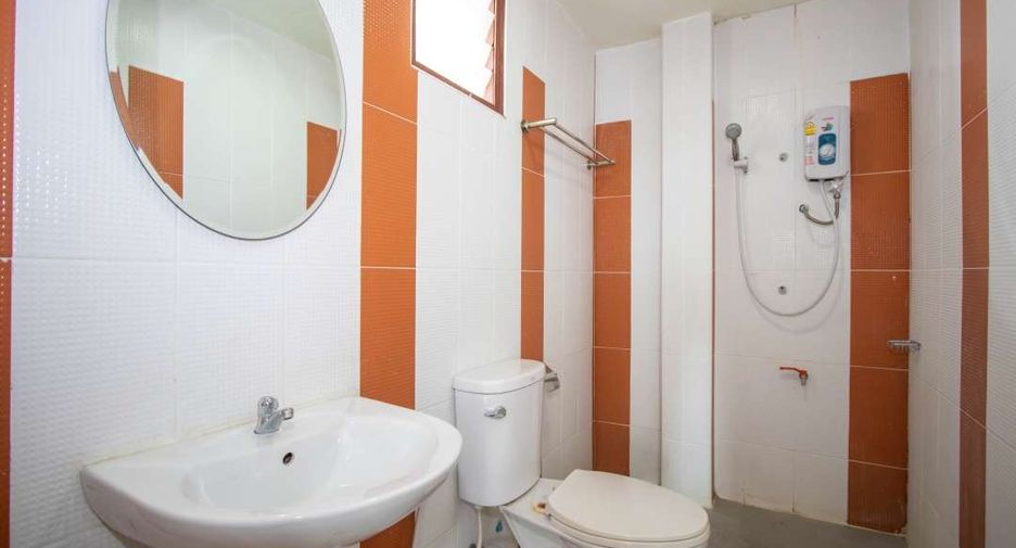 For rent 5 bedrooms house in Mueang Chiang Mai, Chiang Mai