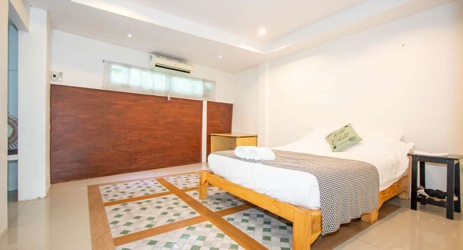 For rent 5 bedrooms house in Mueang Chiang Mai, Chiang Mai