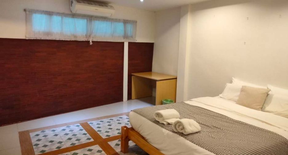 For rent 5 bedrooms house in Mueang Chiang Mai, Chiang Mai