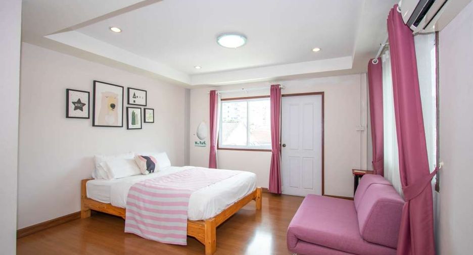 For rent 5 bedrooms house in Mueang Chiang Mai, Chiang Mai