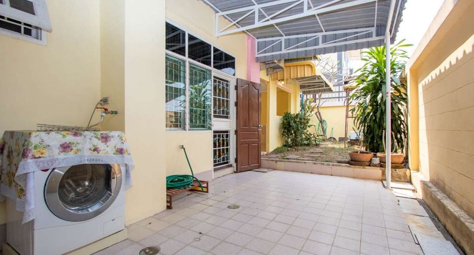For rent 3 bedrooms house in Mueang Chiang Mai, Chiang Mai