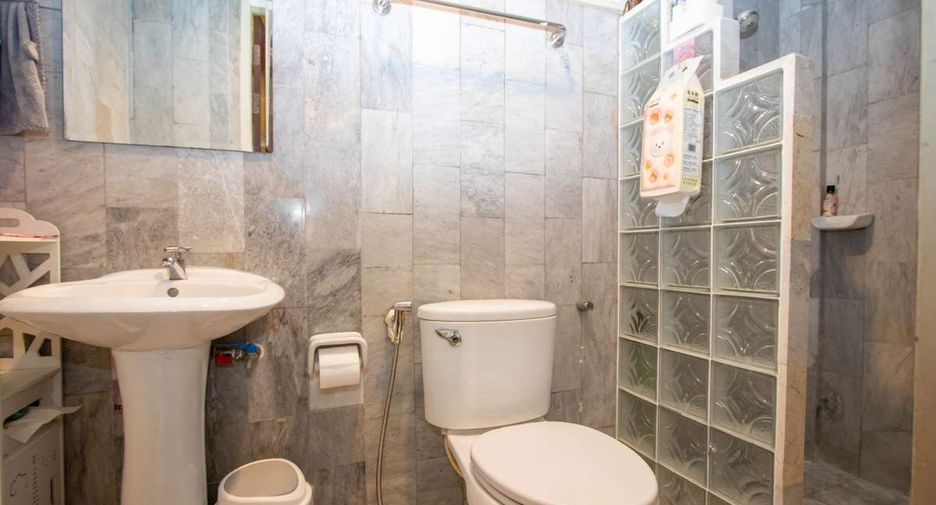 For rent 3 bedrooms house in Mueang Chiang Mai, Chiang Mai