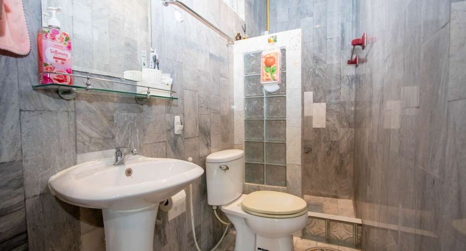 For rent 3 bedrooms house in Mueang Chiang Mai, Chiang Mai