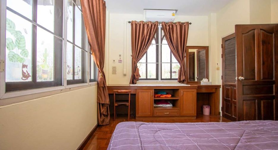 For rent 3 bedrooms house in Mueang Chiang Mai, Chiang Mai