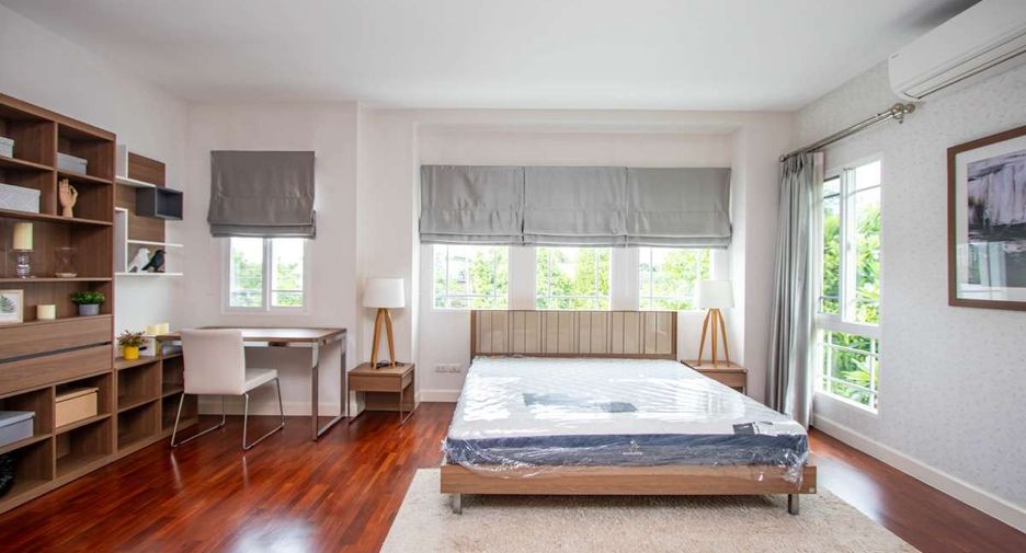 À vendre 4 chambres maison à San Kamphaeng, Chiang Mai