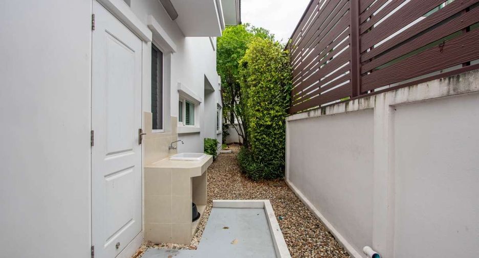 À vendre 4 chambres maison à San Kamphaeng, Chiang Mai