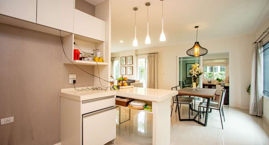 À vendre 4 chambres maison à San Kamphaeng, Chiang Mai