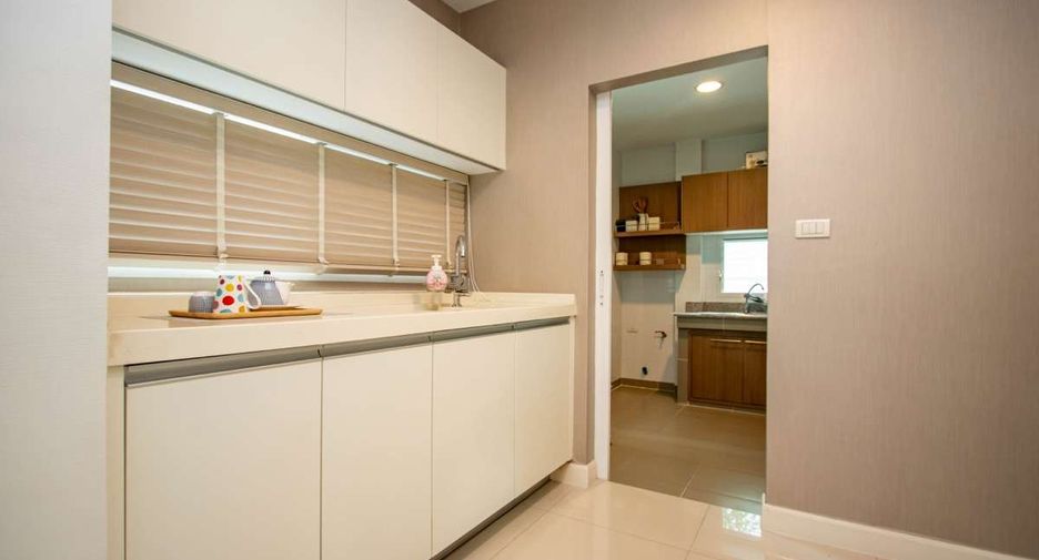 À vendre 4 chambres maison à San Kamphaeng, Chiang Mai
