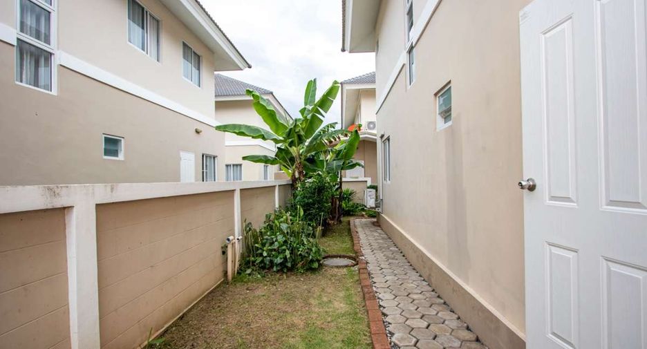 À vendre 4 chambres maison à San Kamphaeng, Chiang Mai