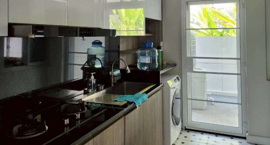 For rent 4 bedrooms house in Doi Saket, Chiang Mai