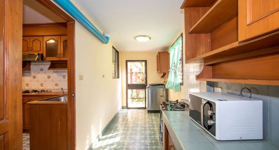 For rent 4 bedrooms house in San Sai, Chiang Mai