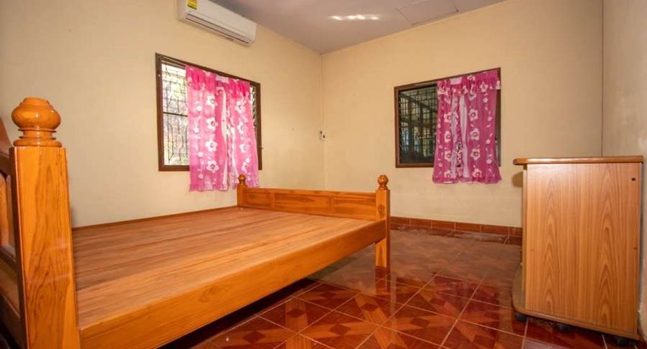 For rent 4 bedrooms house in San Sai, Chiang Mai