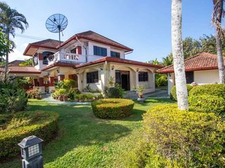 For rent 4 bedrooms house in San Sai, Chiang Mai