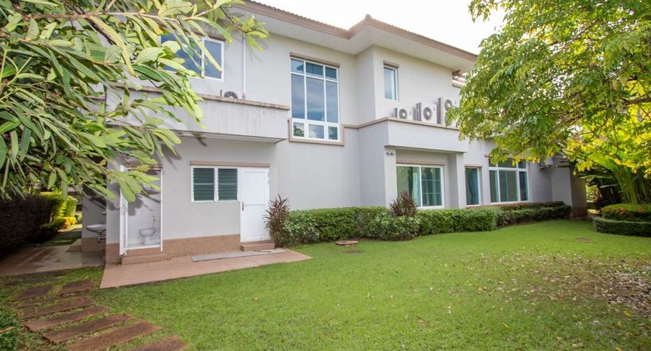For rent 5 bedrooms house in Mueang Chiang Mai, Chiang Mai
