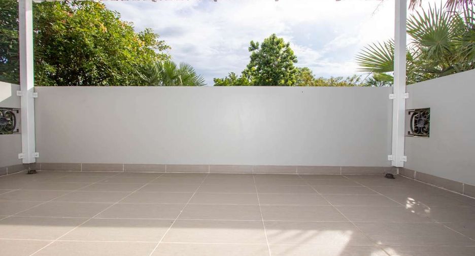 For rent 5 bedrooms house in Mueang Chiang Mai, Chiang Mai