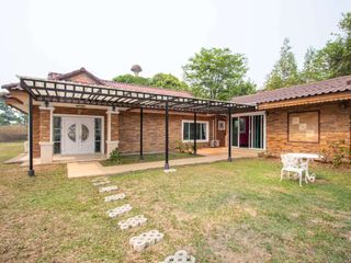 For rent 2 bedrooms house in Doi Saket, Chiang Mai