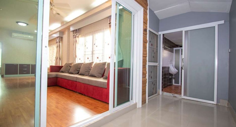 For rent 2 bedrooms house in Doi Saket, Chiang Mai