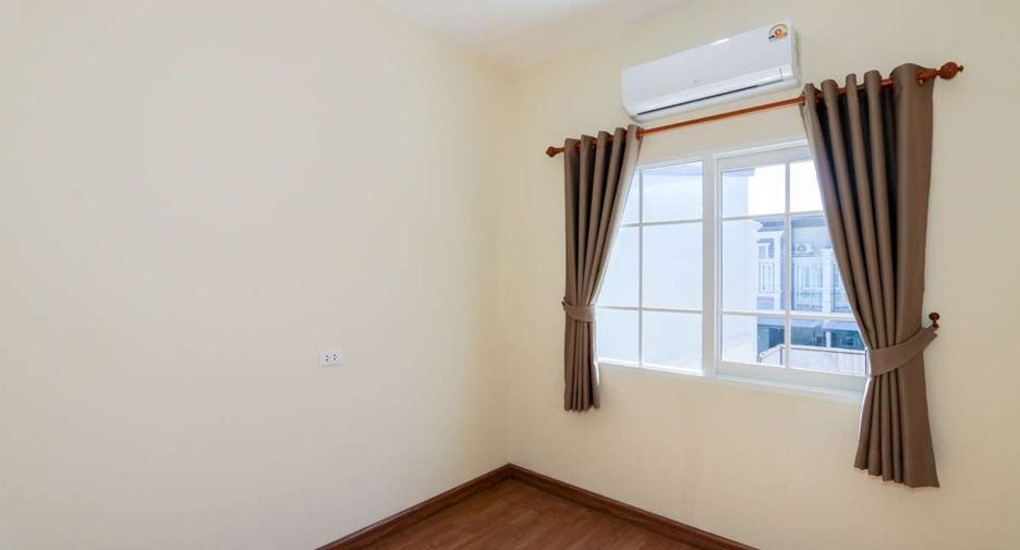 For rent 3 bedrooms house in Mueang Chiang Mai, Chiang Mai