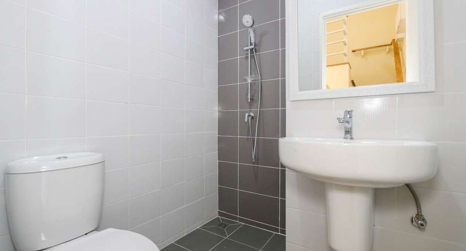 For rent 3 bedrooms house in Mueang Chiang Mai, Chiang Mai