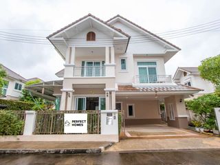 For rent 3 bedrooms house in San Kamphaeng, Chiang Mai