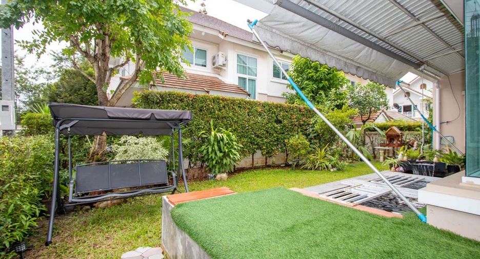 For rent 3 bedrooms house in San Kamphaeng, Chiang Mai