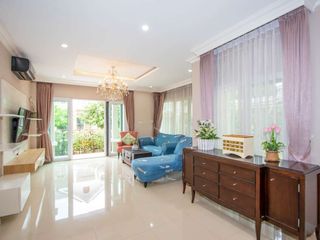 For rent 3 bedrooms house in San Kamphaeng, Chiang Mai